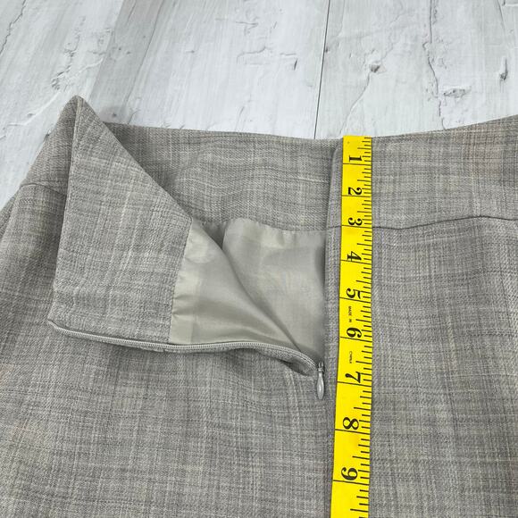 Jones New York Gray Lined 100% Wool Fitted Straight Knee Length Work Skirt 10 - Picture 9 of 10